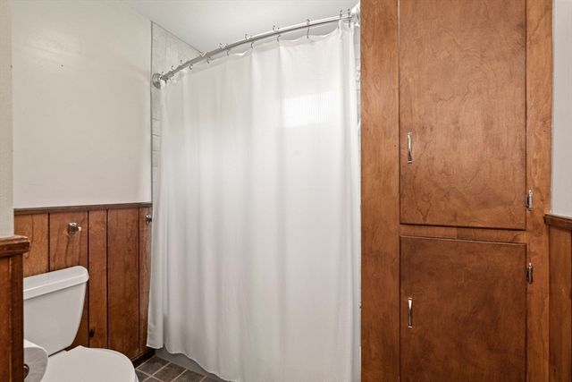 554 Hildreth St, Dracut, MA 01826