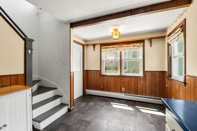 554 Hildreth St, Dracut, MA 01826