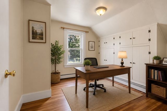 554 Hildreth St, Dracut, MA 01826