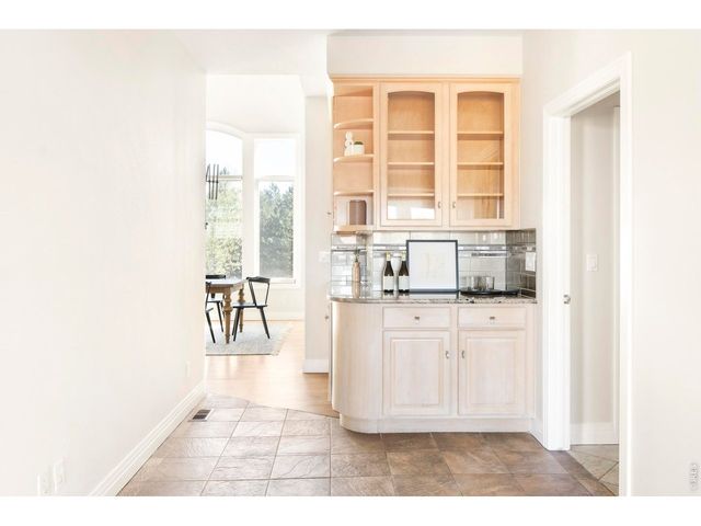 7247 Longview Dr, Niwot, CO 80503