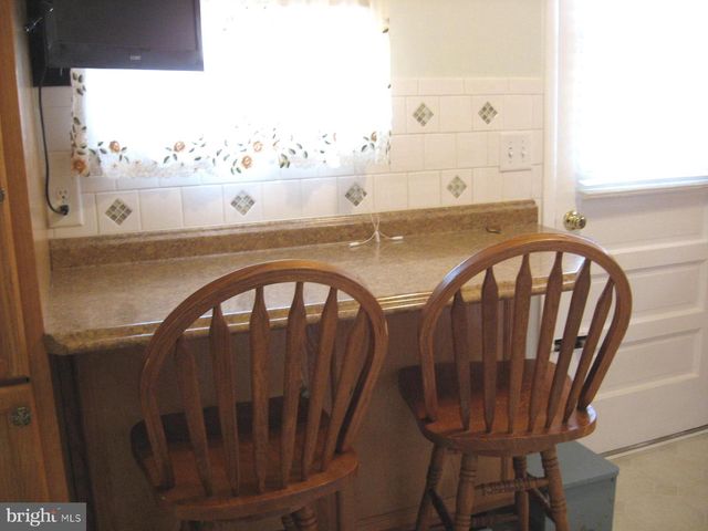 16 PARKWIND CT, Baltimore, MD 21234