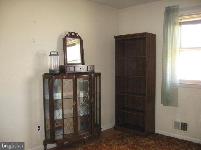 16 PARKWIND CT, Baltimore, MD 21234