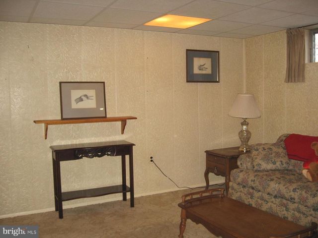 16 PARKWIND CT, Baltimore, MD 21234