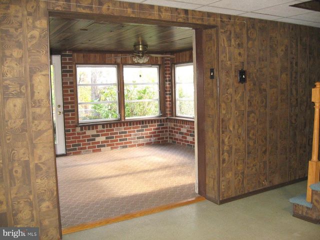 16 PARKWIND CT, Baltimore, MD 21234