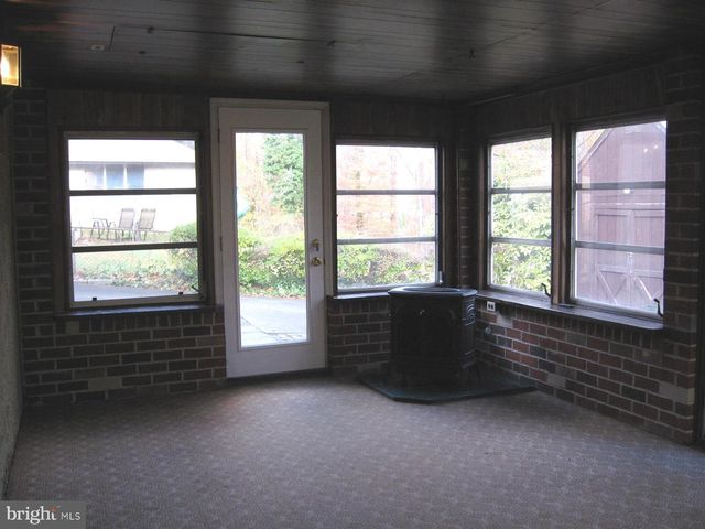 16 PARKWIND CT, Baltimore, MD 21234