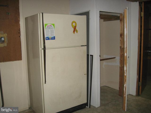 16 PARKWIND CT, Baltimore, MD 21234