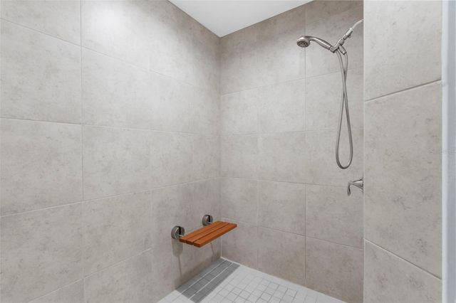 947 SENECA ROAD, Venice, FL 34293