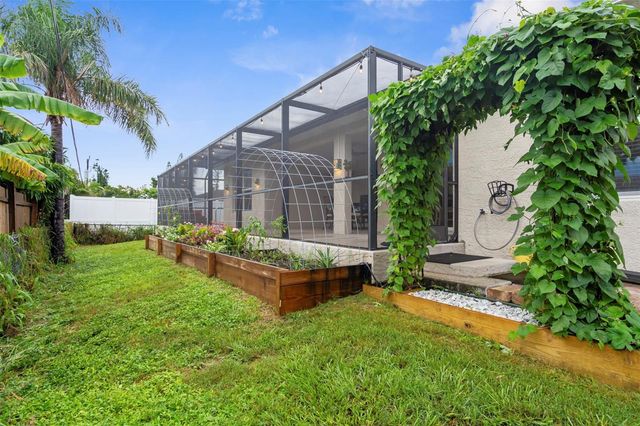 947 SENECA ROAD, Venice, FL 34293