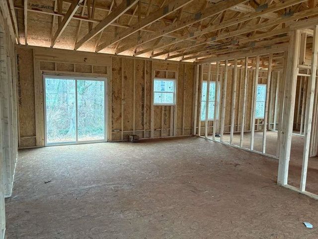 143 Poplar Creek Drive, Spartanburg, SC 29303