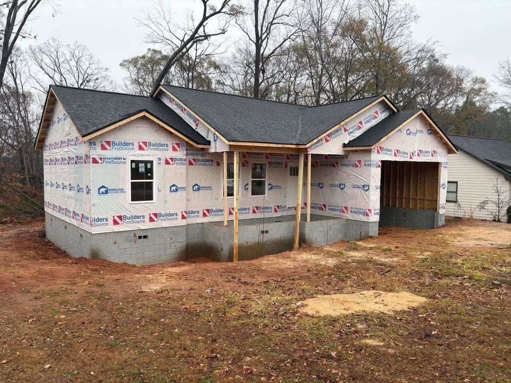 143 Poplar Creek Drive, Spartanburg, SC 29303