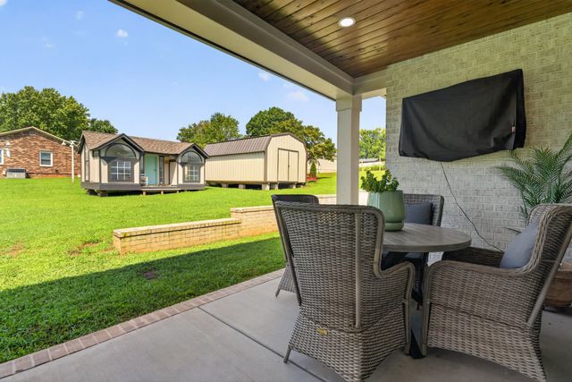 206 Country Club Rd, Winchester, TN 37398