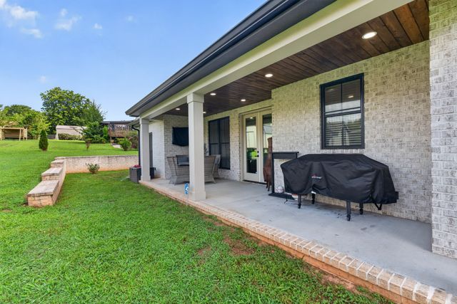 206 Country Club Rd, Winchester, TN 37398