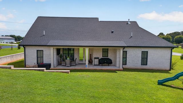 206 Country Club Rd, Winchester, TN 37398
