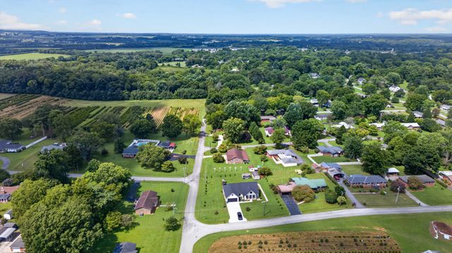 206 Country Club Rd, Winchester, TN 37398