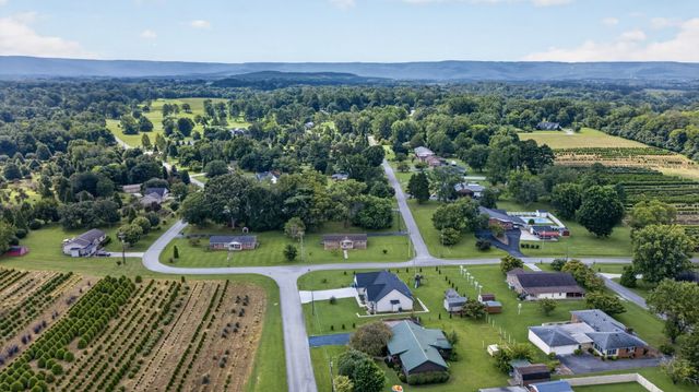 206 Country Club Rd, Winchester, TN 37398