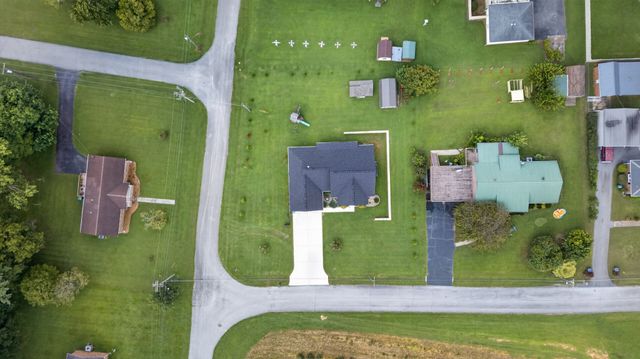 206 Country Club Rd, Winchester, TN 37398