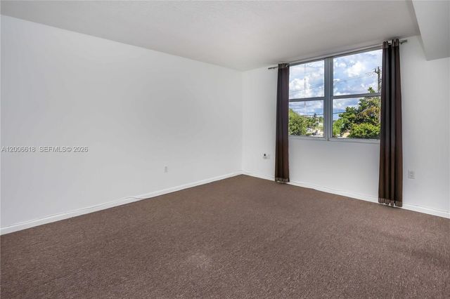 1555 N Treasure Dr 206, North Bay Village, FL 33141