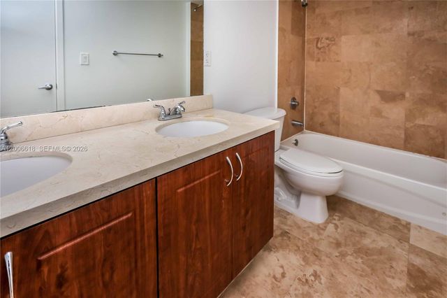 1555 N Treasure Dr 206, North Bay Village, FL 33141