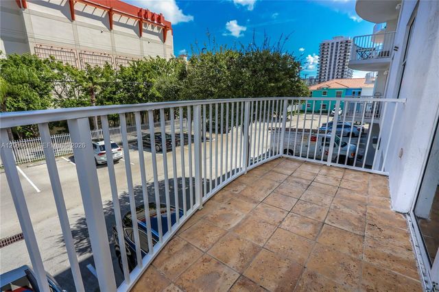 1555 N Treasure Dr 206, North Bay Village, FL 33141