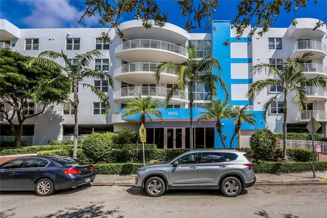 1555 N Treasure Dr 206, North Bay Village, FL 33141