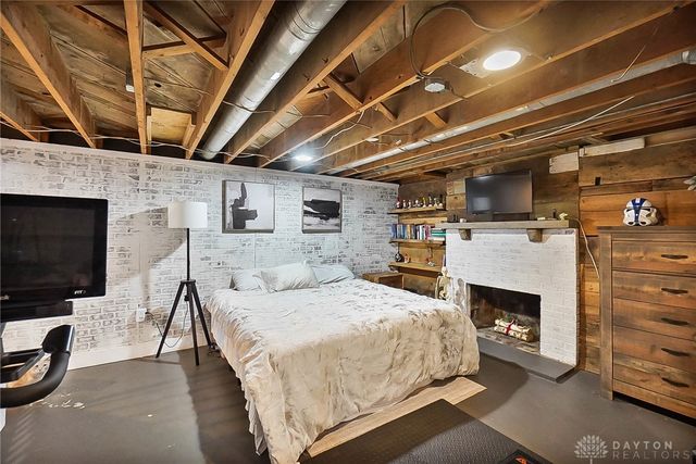 4320 Renwood Drive, Dayton, OH 45429