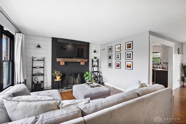 4320 Renwood Drive, Dayton, OH 45429