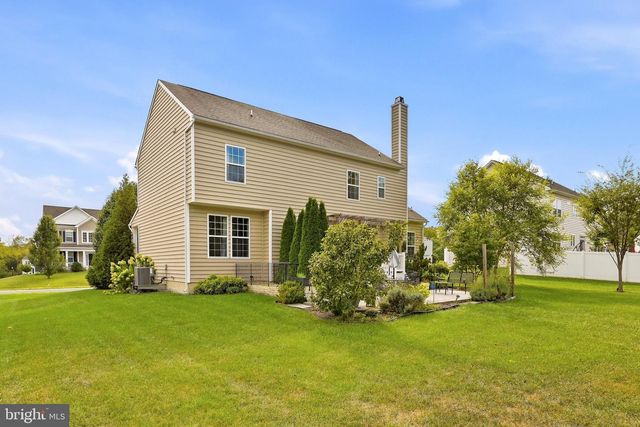 561 CHICKAMAUGA DR, Harpers Ferry, WV 25425