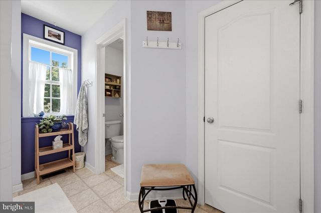561 CHICKAMAUGA DR, Harpers Ferry, WV 25425