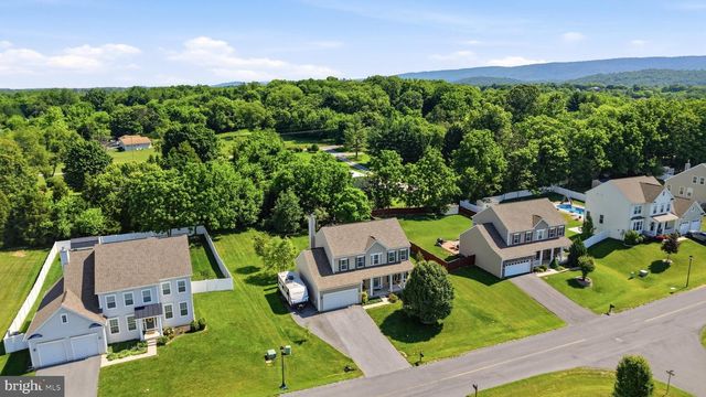 561 CHICKAMAUGA DR, Harpers Ferry, WV 25425