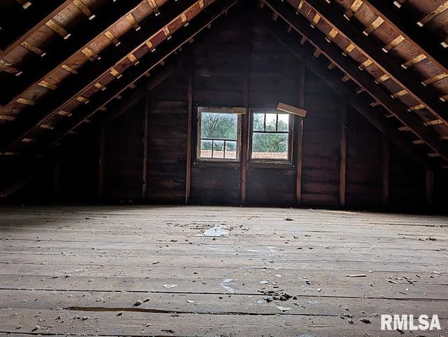 824 W 14TH Street, Davenport, IA 52804