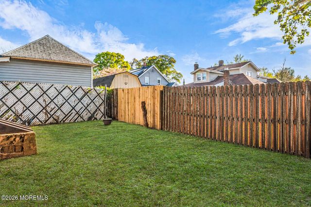 67 Beacon Boulevard, Keansburg, NJ 07734