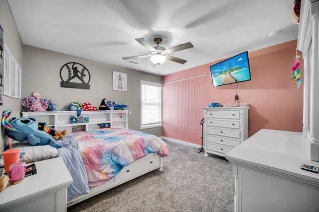14 Laura Nell Lane, Valparaiso, IN 46383