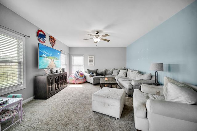 14 Laura Nell Lane, Valparaiso, IN 46383