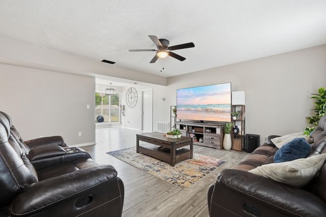 231 Michael Avenue, Mary Esther, FL 32569