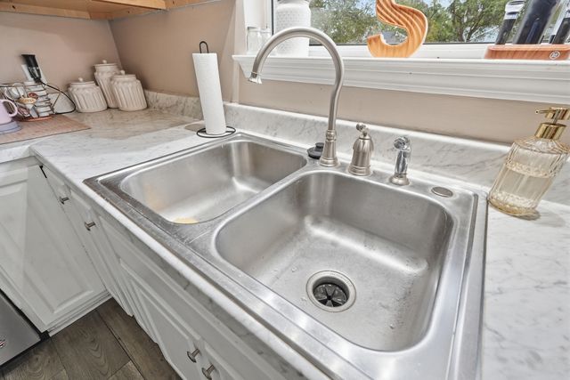 231 Michael Avenue, Mary Esther, FL 32569