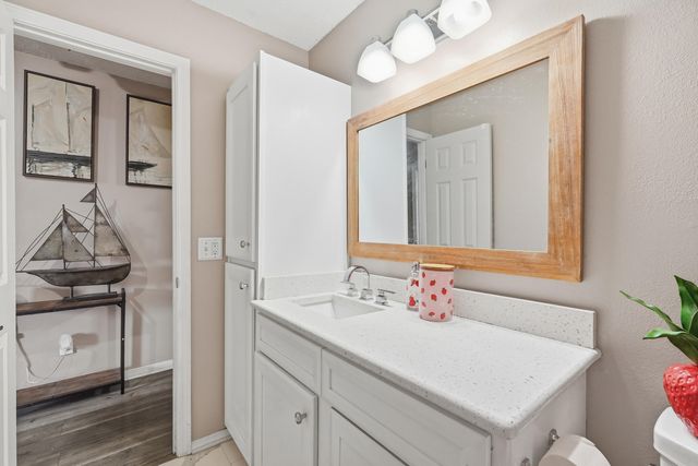 231 Michael Avenue, Mary Esther, FL 32569