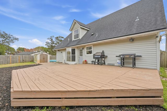 231 Michael Avenue, Mary Esther, FL 32569