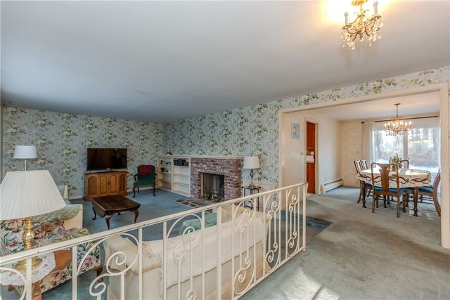 23 Roselawn Avenue, North Smithfield, RI 02824