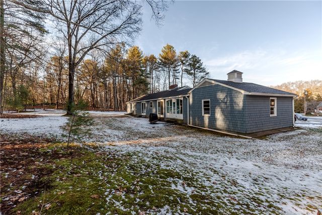 23 Roselawn Avenue, North Smithfield, RI 02824