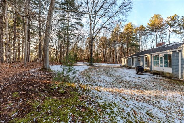 23 Roselawn Avenue, North Smithfield, RI 02824