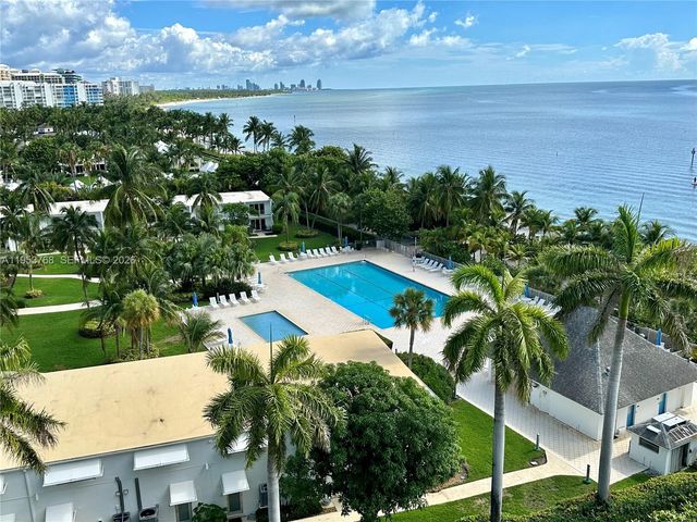 881 Ocean Drive 10D, Key Biscayne, FL 33149
