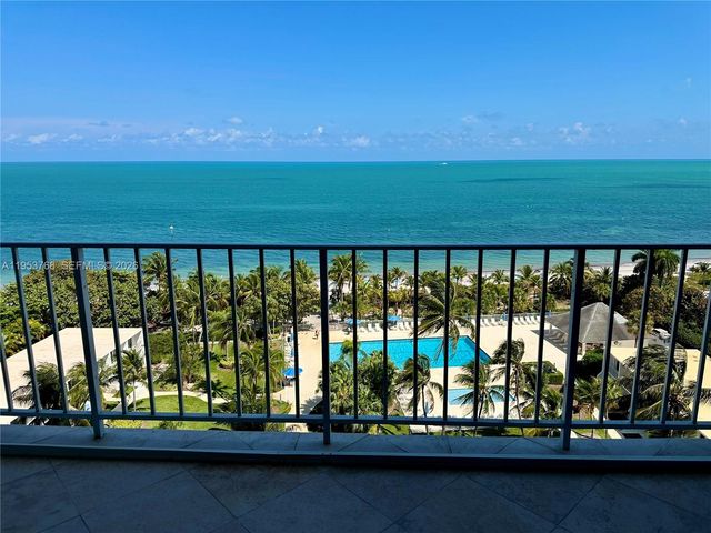 881 Ocean Drive 10D, Key Biscayne, FL 33149