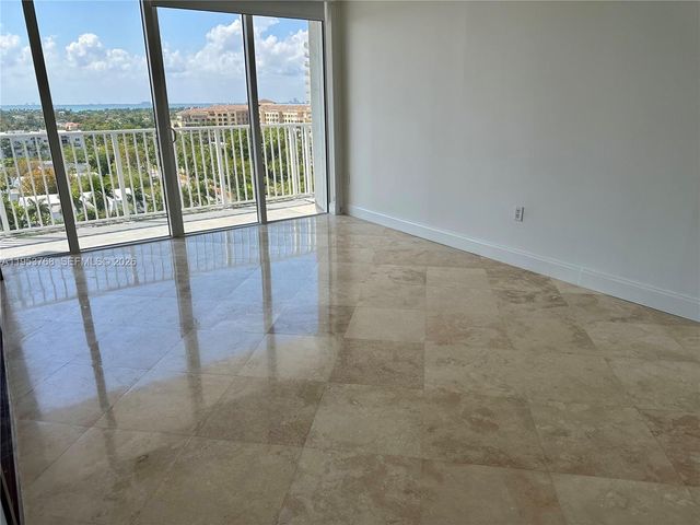 881 Ocean Drive 10D, Key Biscayne, FL 33149