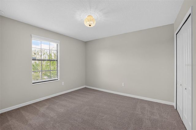 10105 NEWMINSTER LOOP, Sun City Center, FL 33573