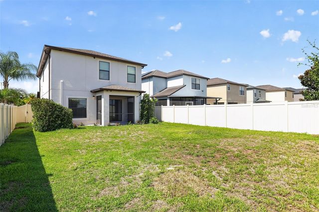 10105 NEWMINSTER LOOP, Sun City Center, FL 33573