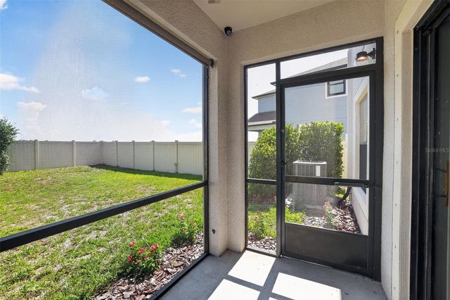 10105 NEWMINSTER LOOP, Sun City Center, FL 33573
