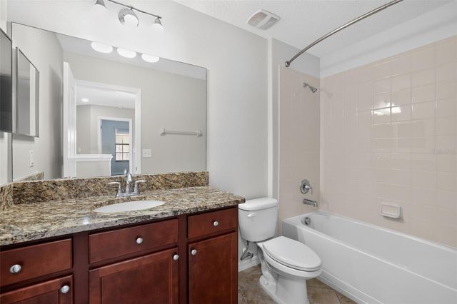 10105 NEWMINSTER LOOP, Sun City Center, FL 33573