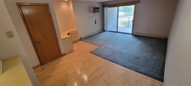 12922 Nicollet Avenue 202, Burnsville, MN 55337