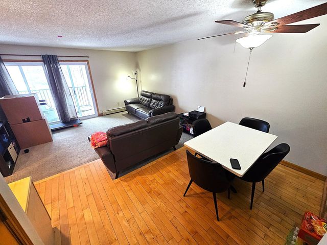 12922 Nicollet Avenue 202, Burnsville, MN 55337