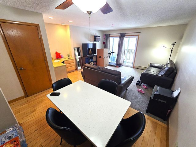 12922 Nicollet Avenue 202, Burnsville, MN 55337